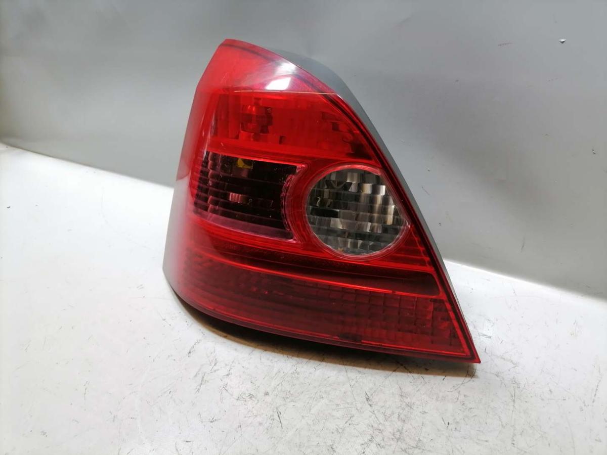 Honda Civic EU7 original Rücklicht Rückleuchte Schlussleuchte links 5-Türer Bj.2002